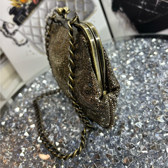 Express gold sequined evening bag clutch EUC - Picture 6 of 13